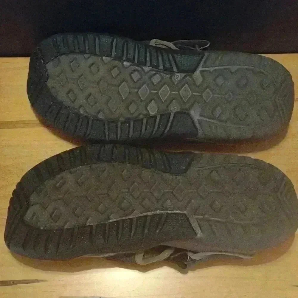 Men's Swift Water‎ mesh Crocs brown size 10